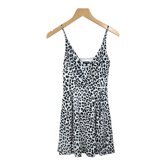 Express Mini Dress Leopard Print Sleeveless V-Neck White Black‎ Size XS - Picture 1 of 7